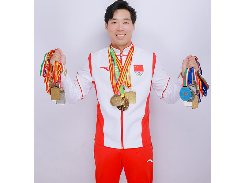 形象代言人-張雒